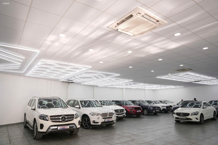 Showroom 1